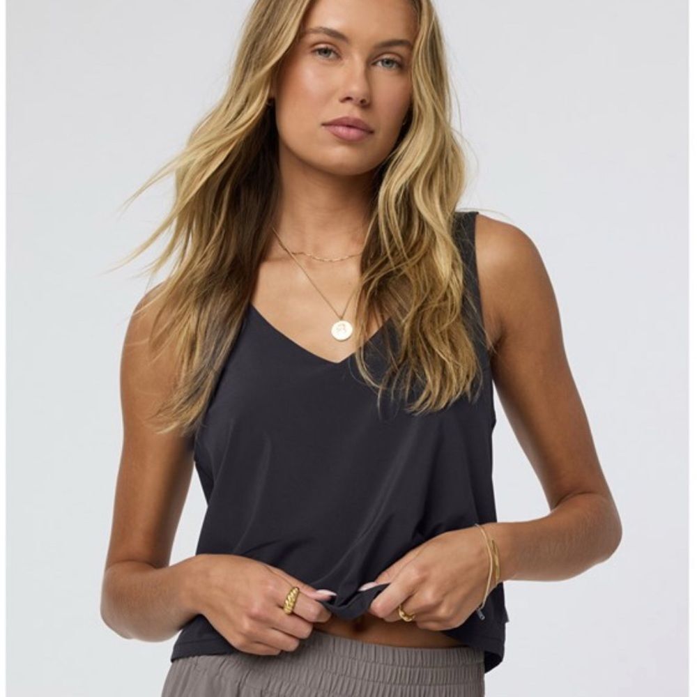 Vuori Villa Cropped Tank Size XL - Picture 2 of 7